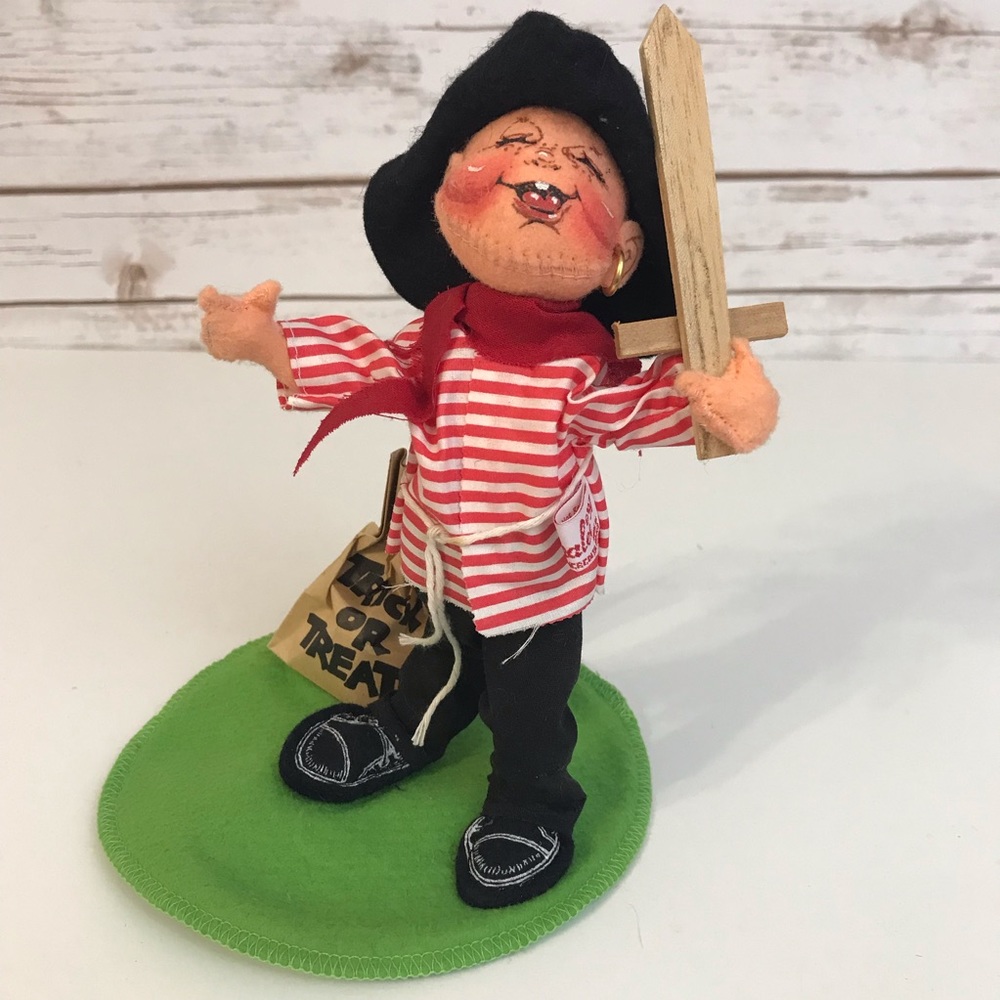 Annalee 7” Swashbuckler Pirate boy 1997